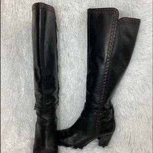 Ugg Australia Leather Claudine Boot - Size 7